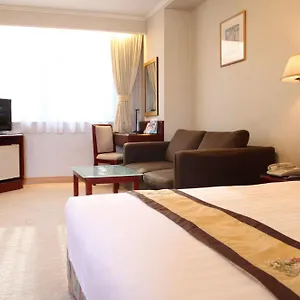 West Hotel