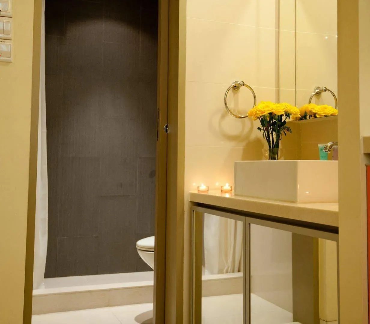 Citadines Ashley Hongkong Aparthotel 3*, Hong Kong China